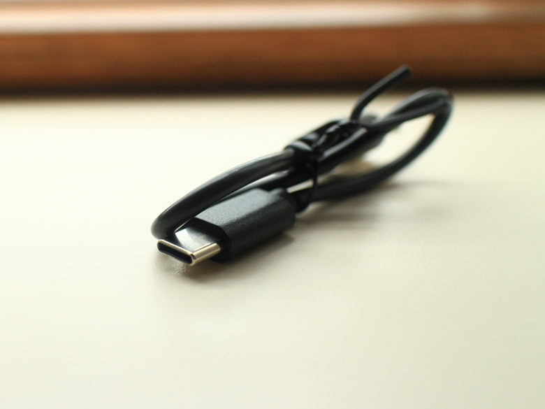 USB Type-Cの充電ケーブル